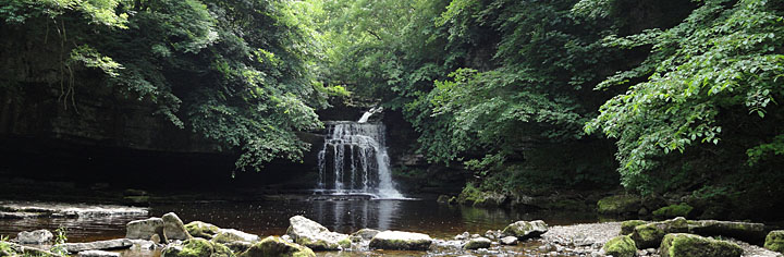 West Burton Waterfall (Copyright - Go North Yorkshire) West Burnton waterfall